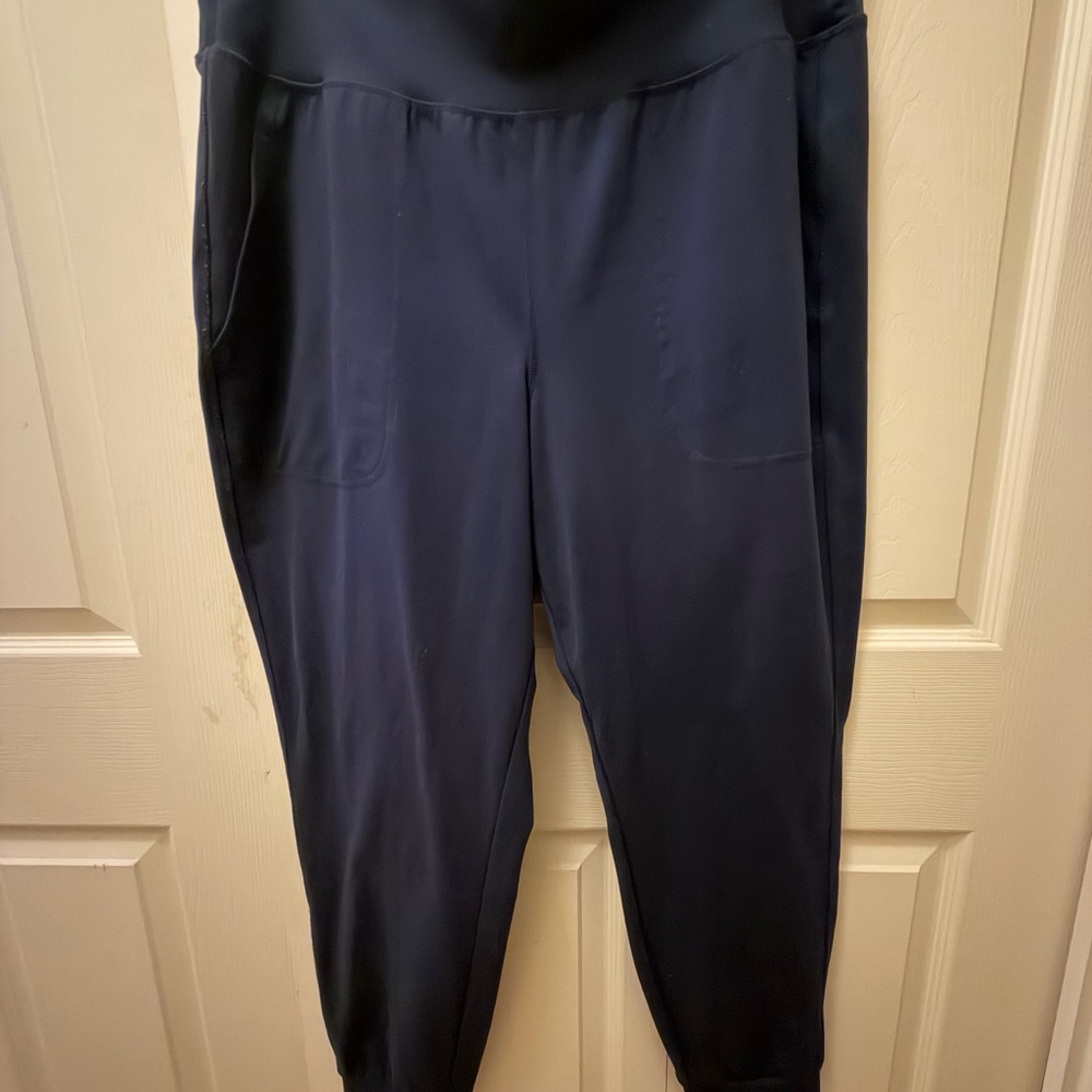 Dick’s Sporting Goods Women's Navy Jogger Pants